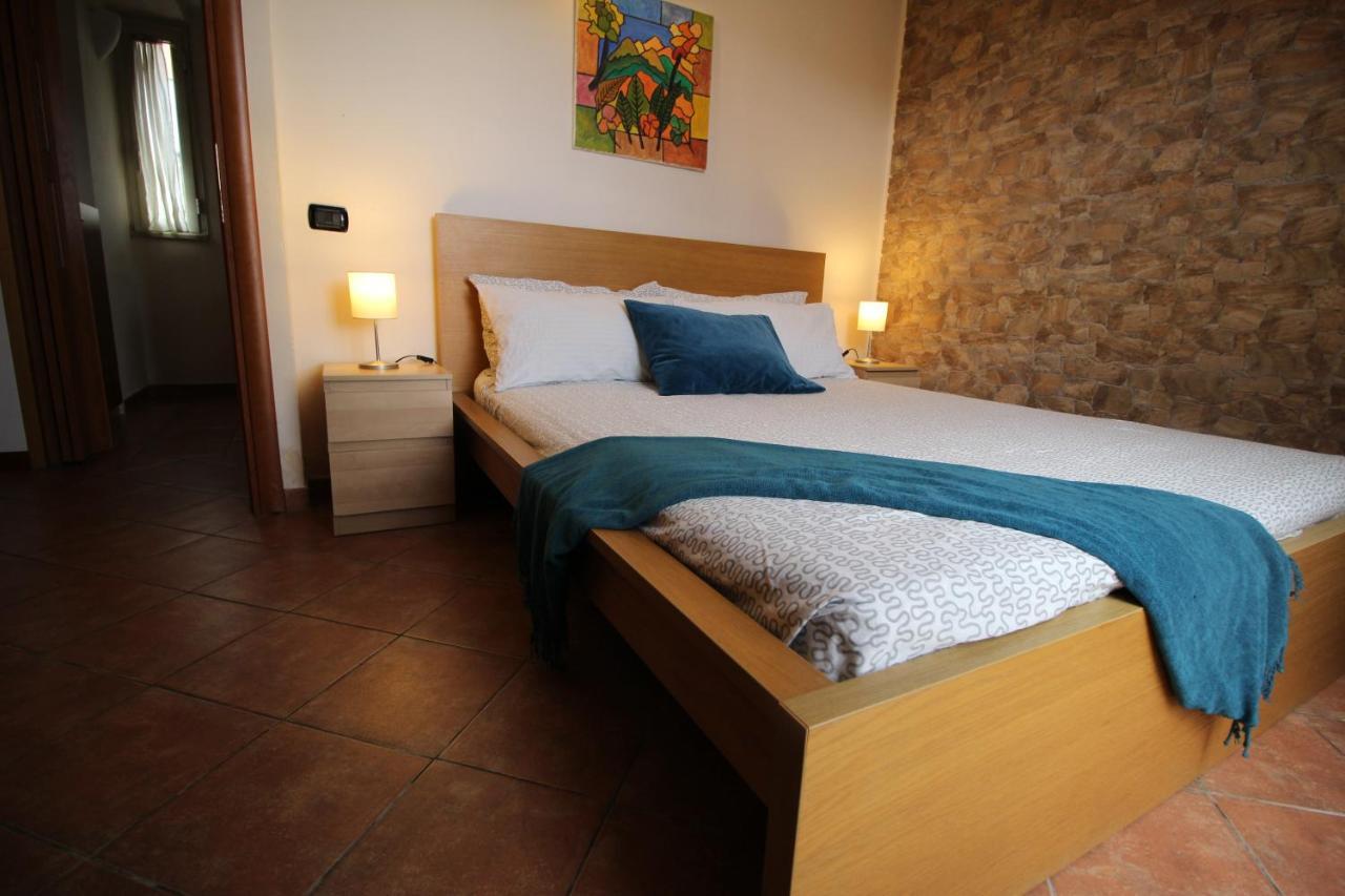 דירות Sunny Rome Attico Con Jacuzzi, Terrazzo E Fibra מראה חיצוני תמונה
