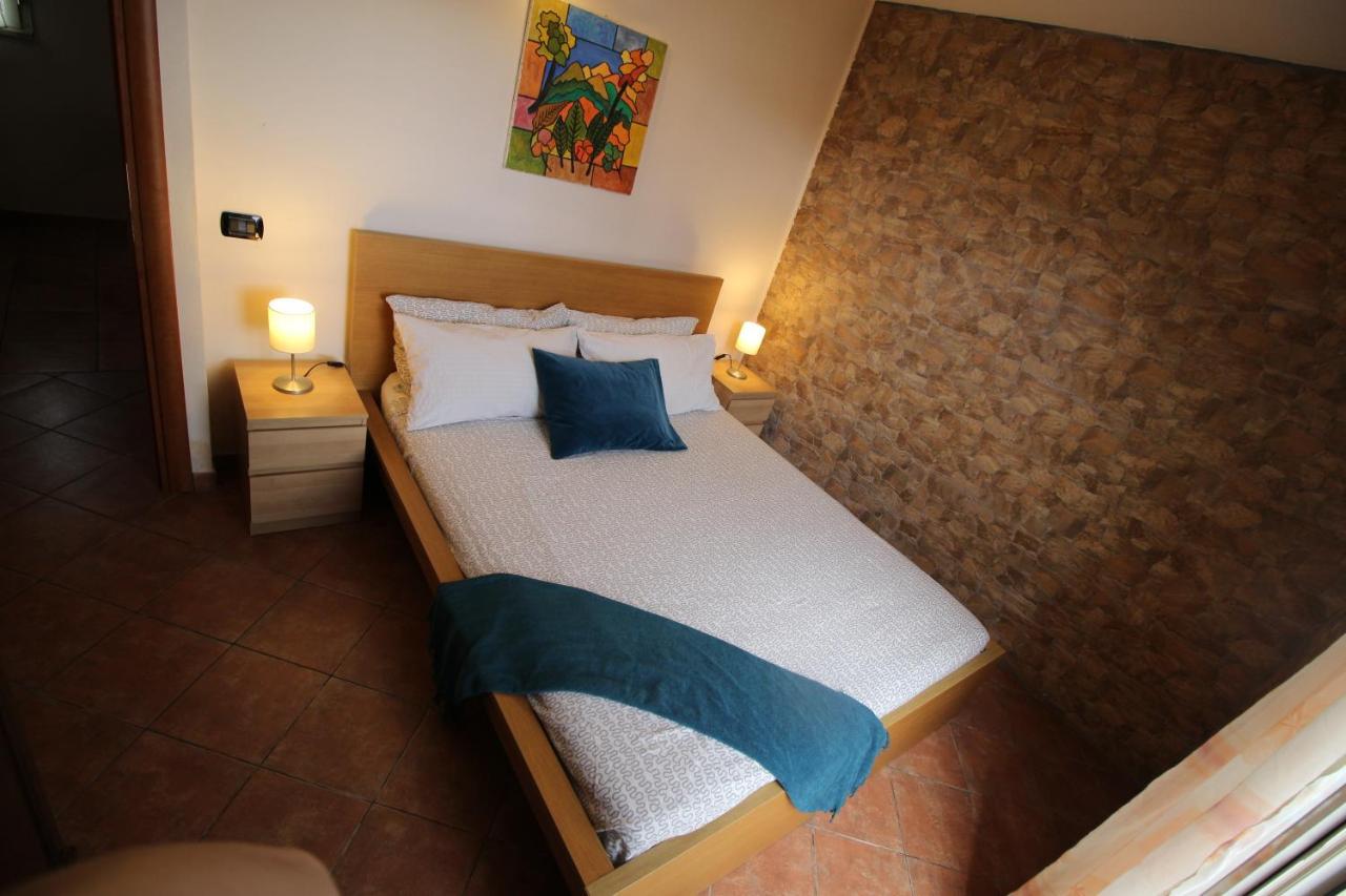 דירות Sunny Rome Attico Con Jacuzzi, Terrazzo E Fibra מראה חיצוני תמונה